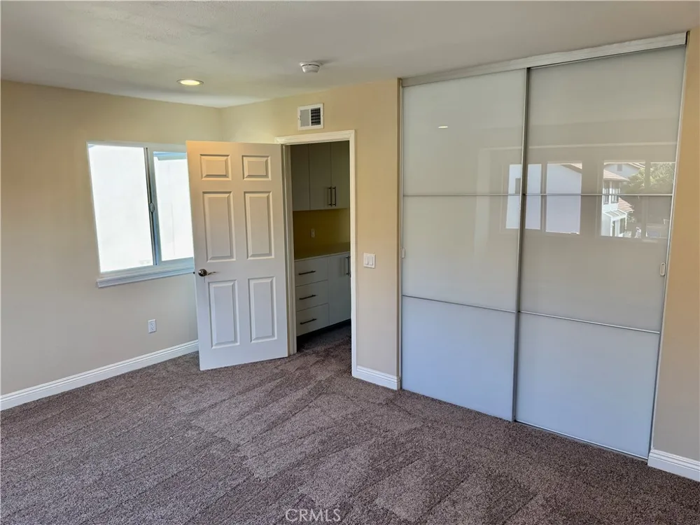 19608 Shadow Glen Circle Northridge, CA 91326
