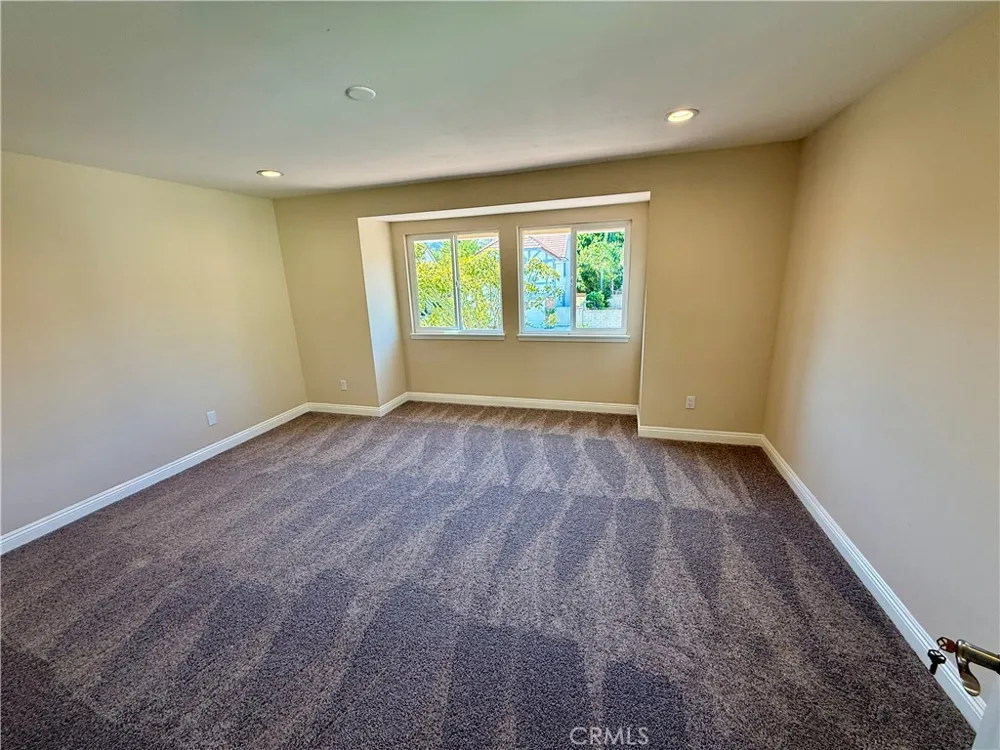19608 Shadow Glen Circle Northridge, CA 91326