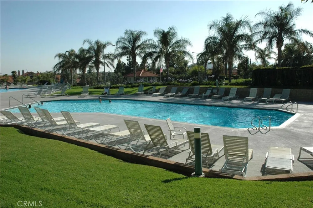 19608 Shadow Glen Circle Northridge, CA 91326