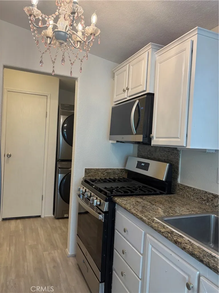4201 Topanga Canyon #63 Woodland Hills, CA 91364