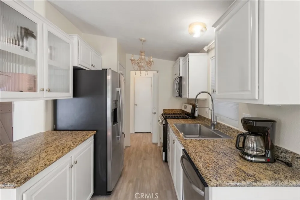 4201 Topanga Canyon #63 Woodland Hills, CA 91364