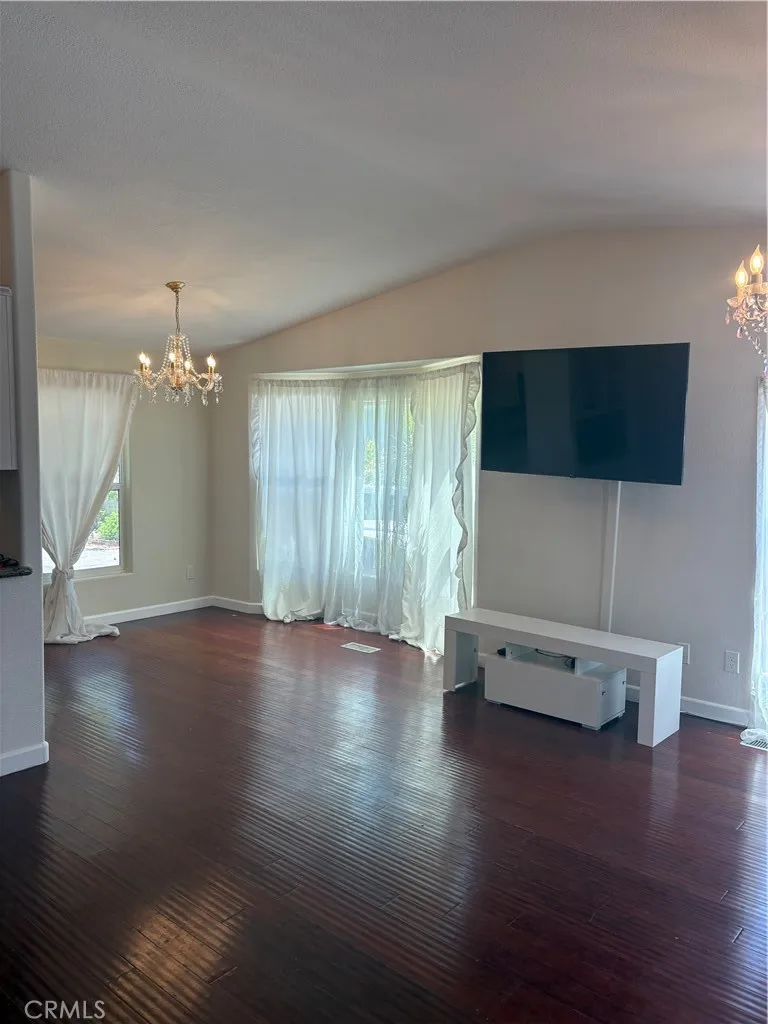 4201 Topanga Canyon #63 Woodland Hills, CA 91364
