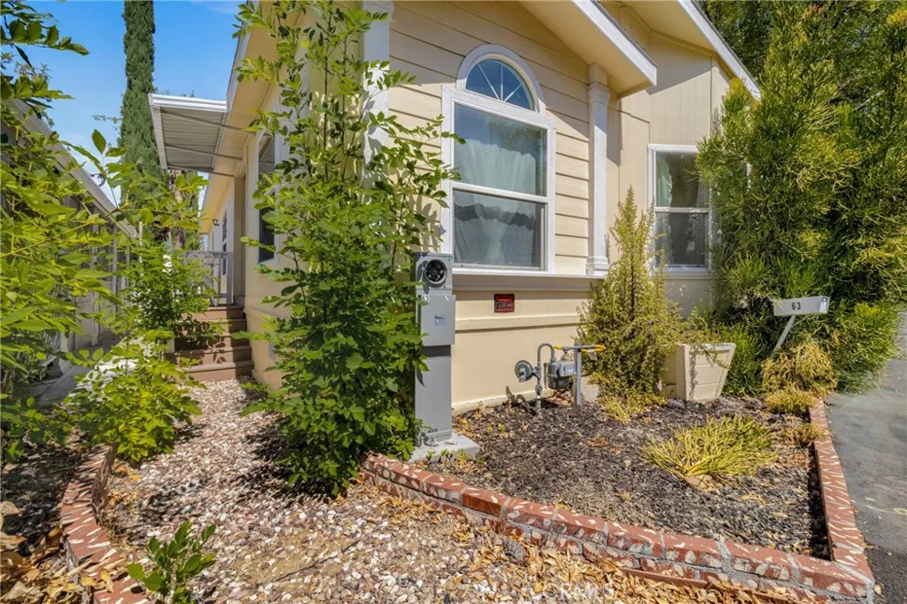 4201 Topanga Canyon #63 Woodland Hills, CA 91364