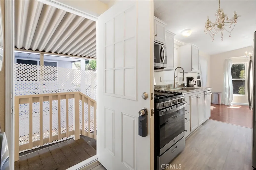 4201 Topanga Canyon #63 Woodland Hills, CA 91364