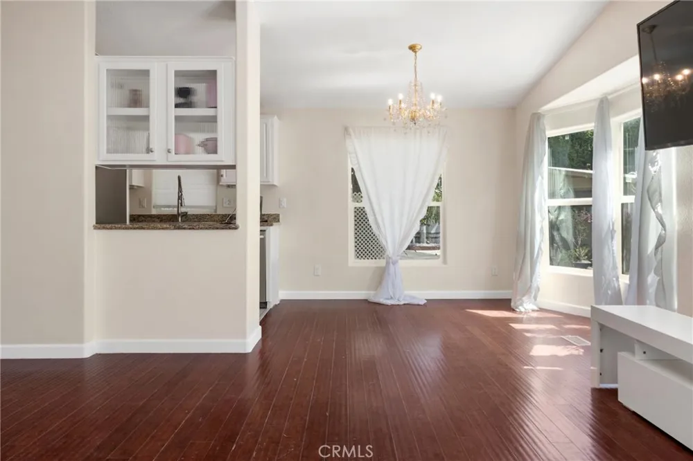 4201 Topanga Canyon #63 Woodland Hills, CA 91364