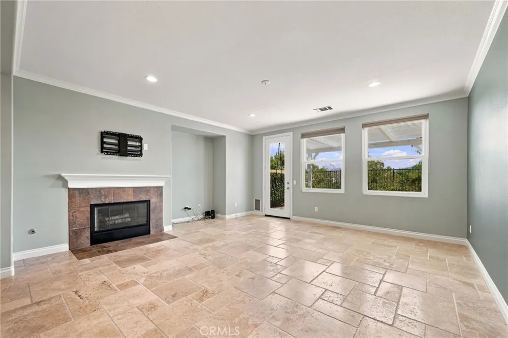 14706 Corkwood Drive Moorpark, CA 93021
