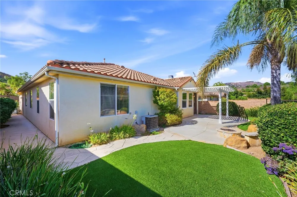 14706 Corkwood Drive Moorpark, CA 93021