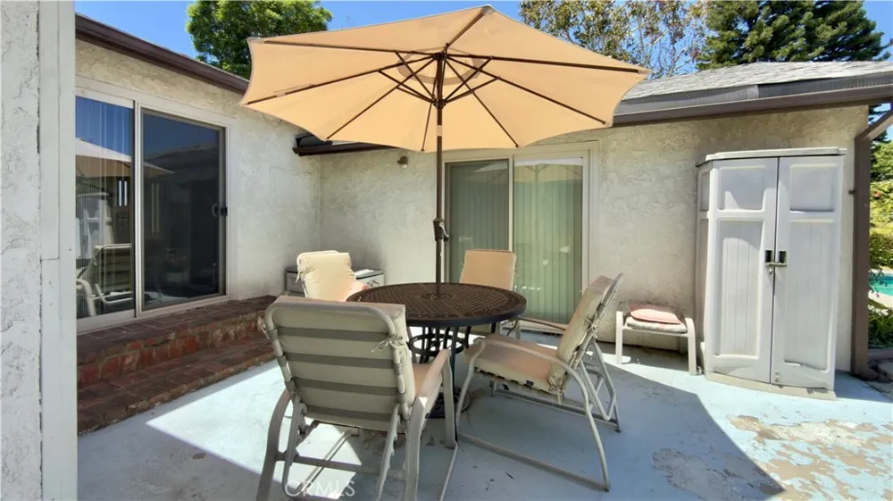 16029 Chatsworth Granada Hills, CA 91344