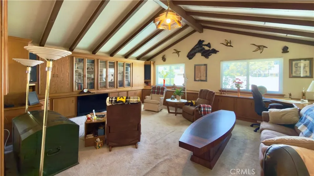 16029 Chatsworth Granada Hills, CA 91344