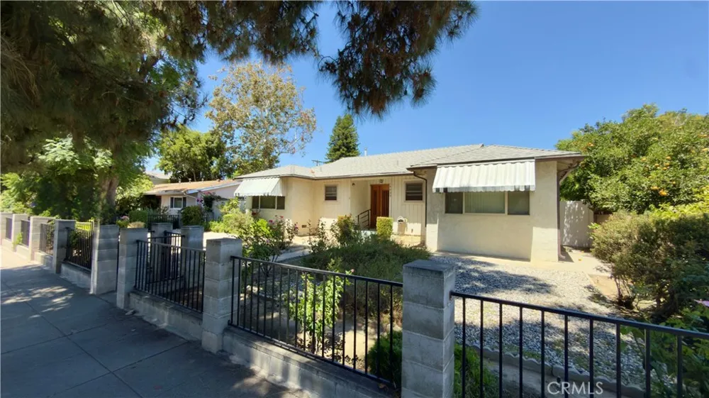 16029 Chatsworth Granada Hills, CA 91344