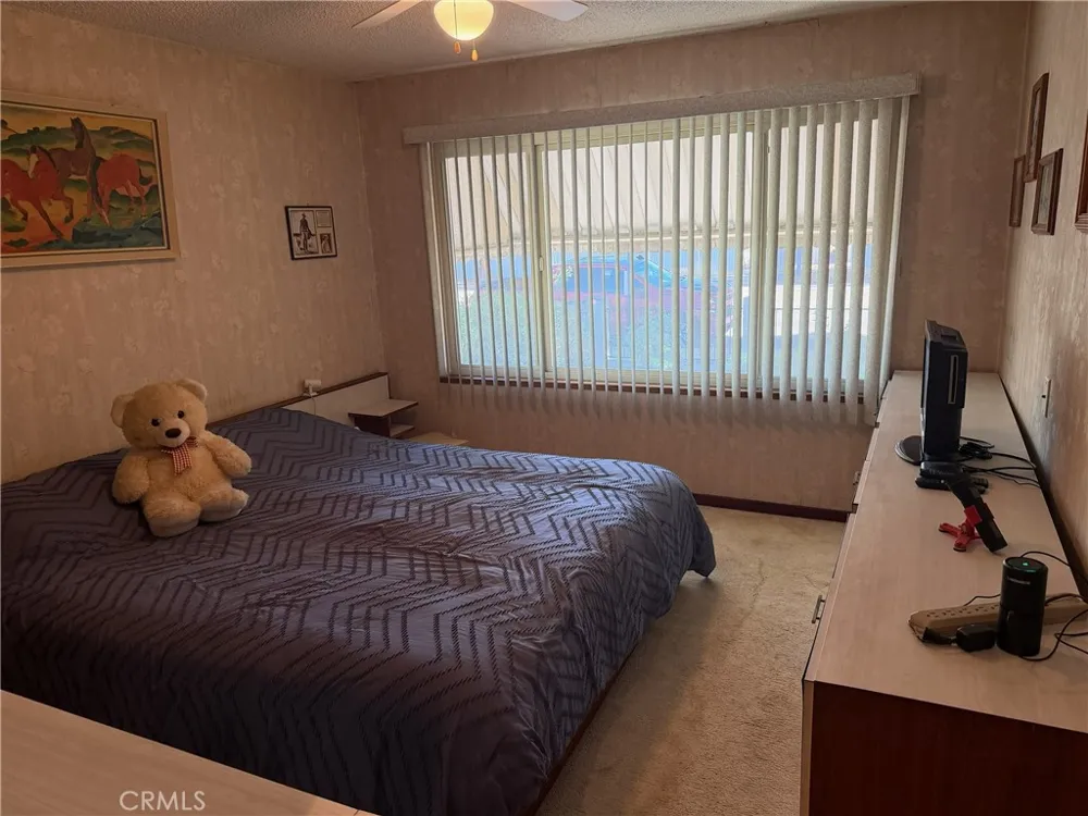 16029 Chatsworth Granada Hills, CA 91344