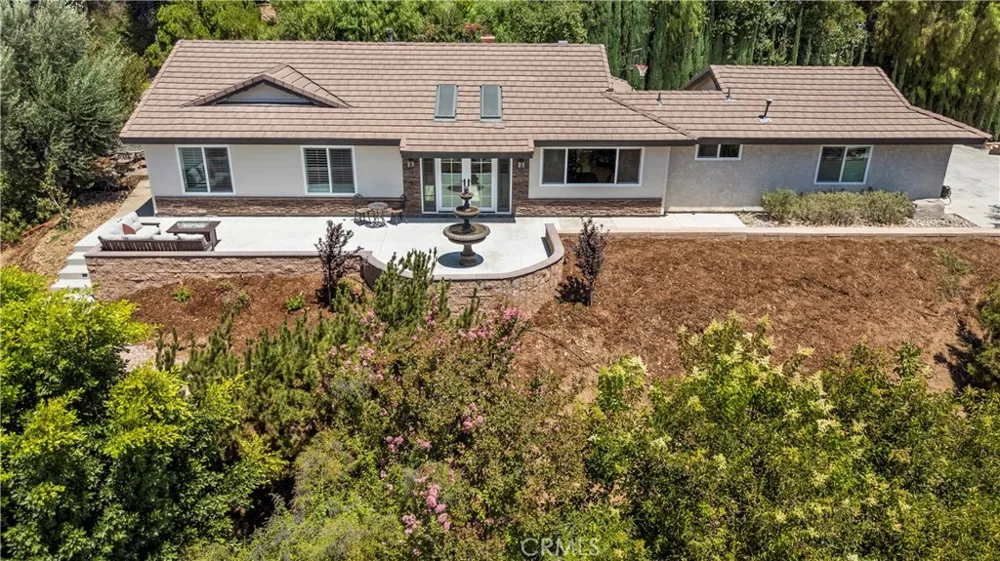 1243 S Stephora Glendora, CA 91740