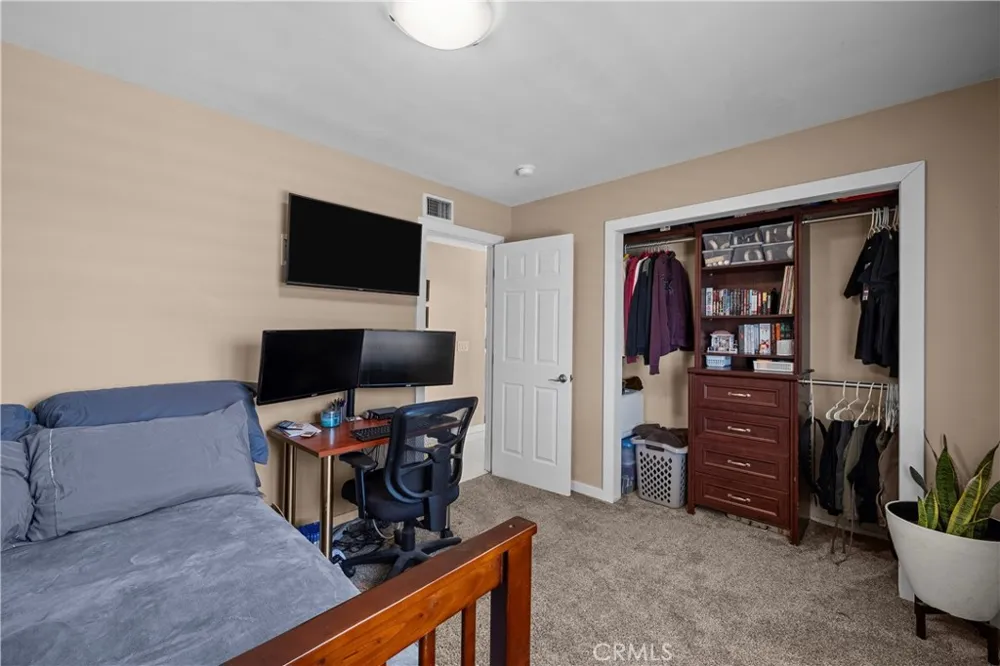 1243 S Stephora Glendora, CA 91740