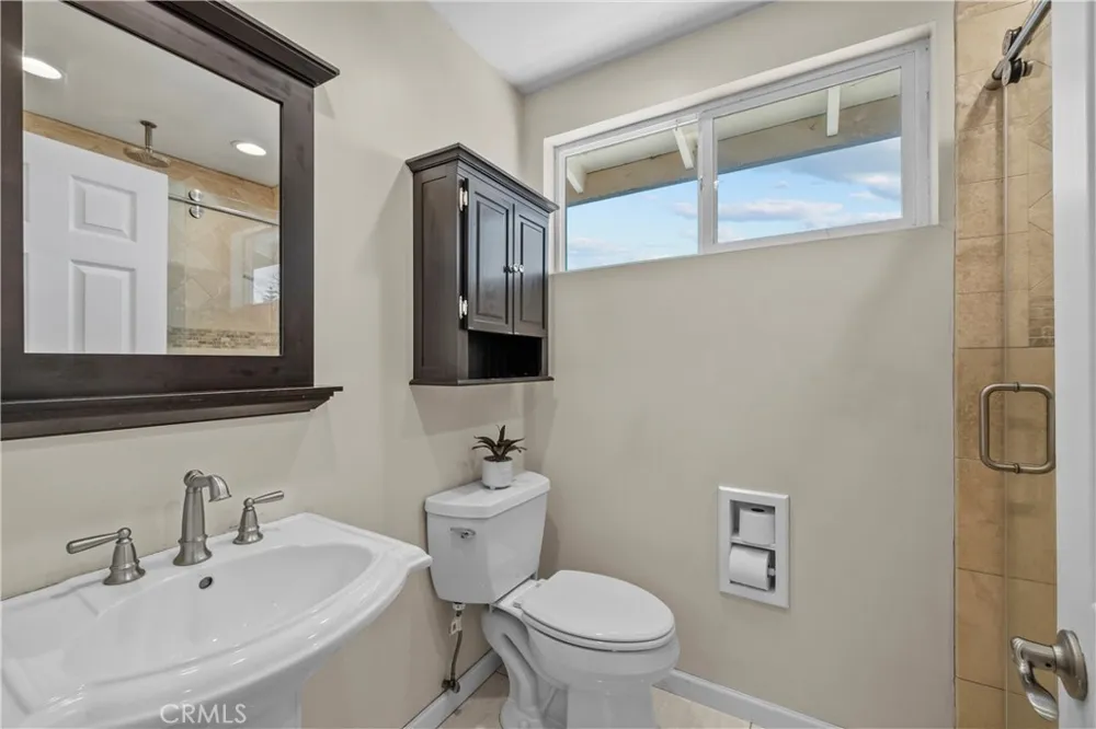 1243 S Stephora Glendora, CA 91740