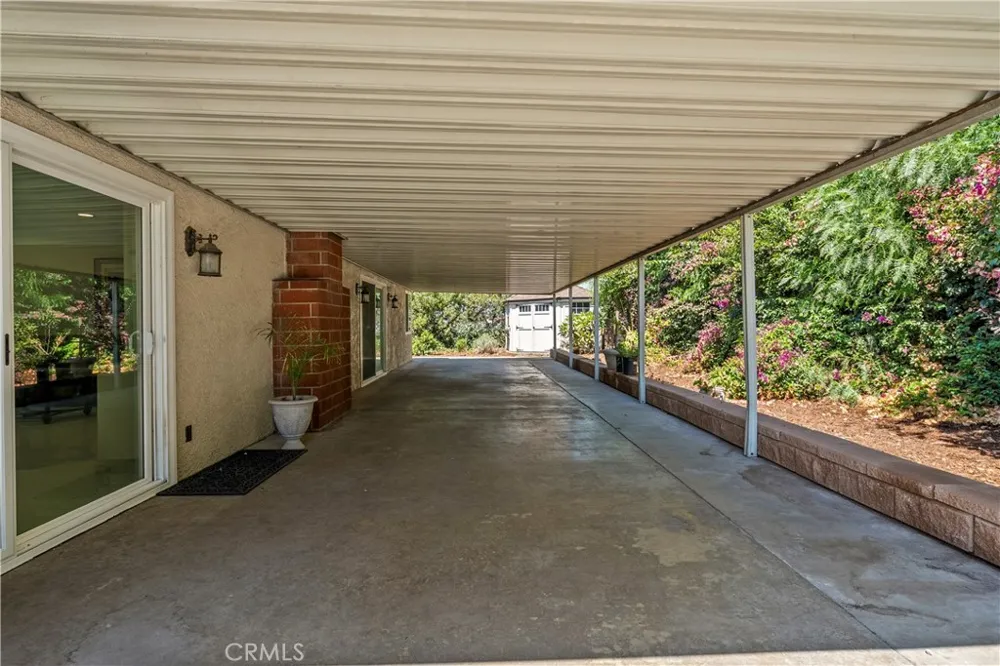 1243 S Stephora Glendora, CA 91740