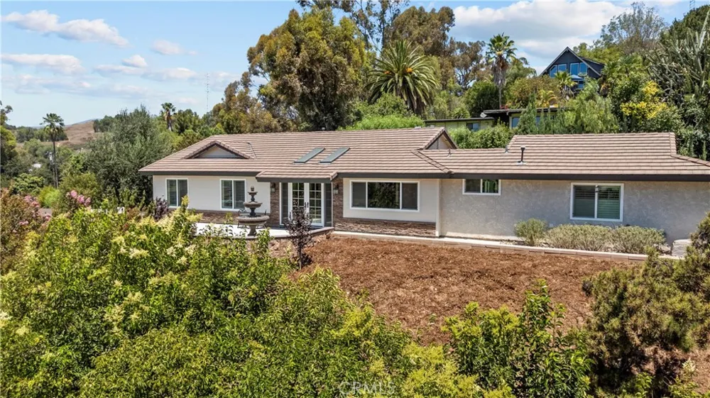 1243 S Stephora Glendora, CA 91740