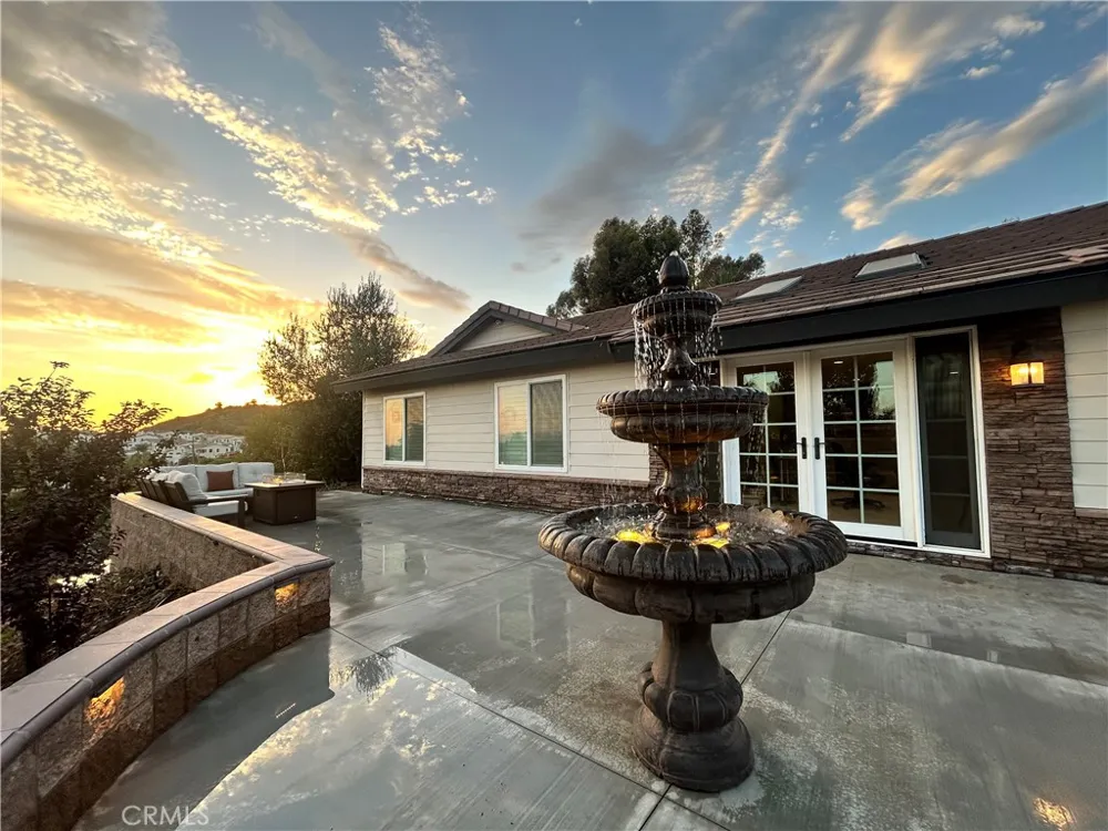1243 S Stephora Glendora, CA 91740