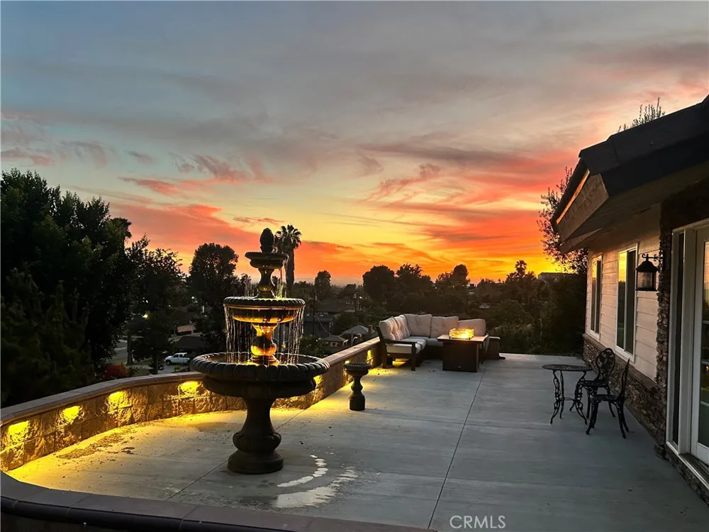 1243 S Stephora Glendora, CA 91740