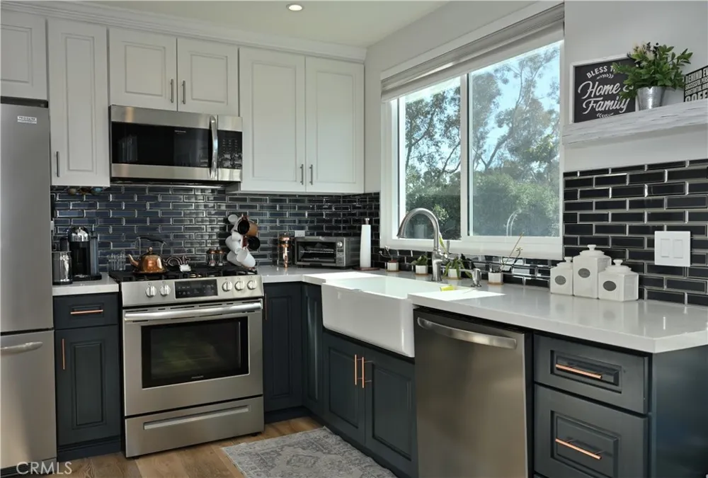 72 Greenmoor #36 Irvine, CA 92614