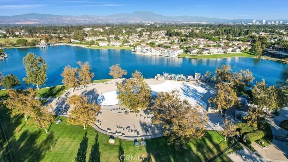 72 Greenmoor #36 Irvine, CA 92614
