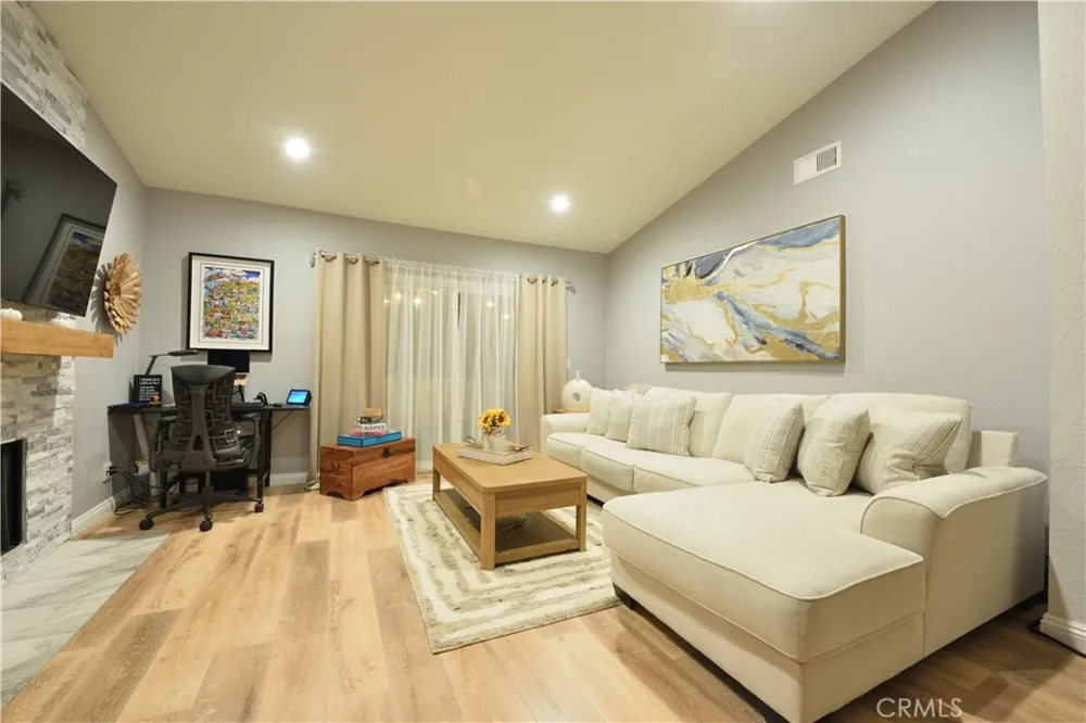 72 Greenmoor #36 Irvine, CA 92614