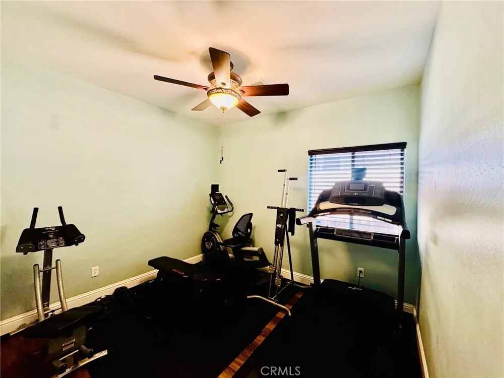 2404 Sosa Drive Bakersfield, CA 93313