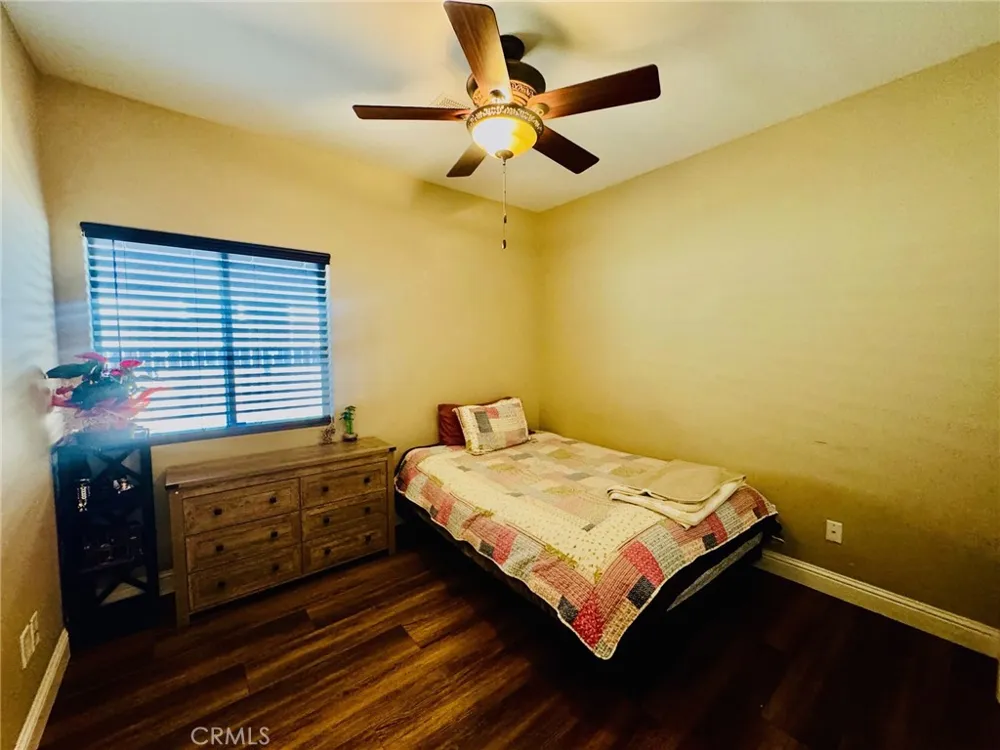 2404 Sosa Drive Bakersfield, CA 93313