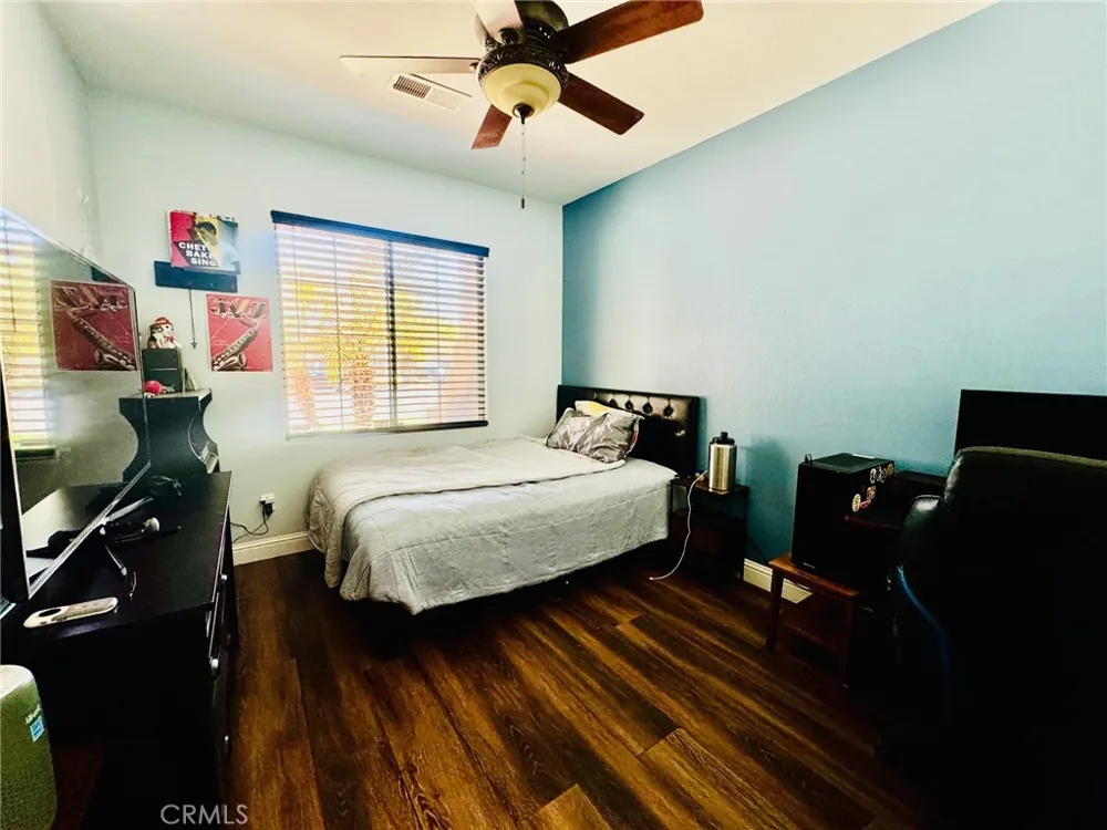 2404 Sosa Drive Bakersfield, CA 93313