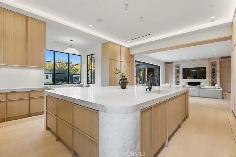 23661 Long Valley Road Hidden Hills, CA 91302