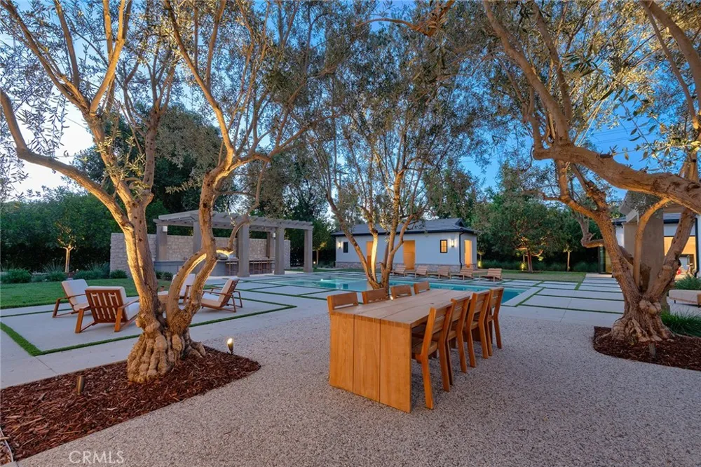 23661 Long Valley Road Hidden Hills, CA 91302