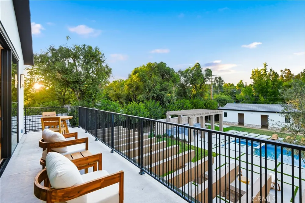 23661 Long Valley Road Hidden Hills, CA 91302
