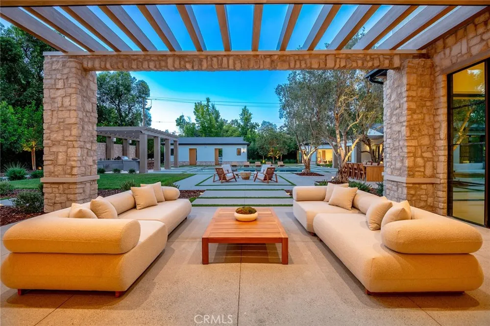 23661 Long Valley Road Hidden Hills, CA 91302