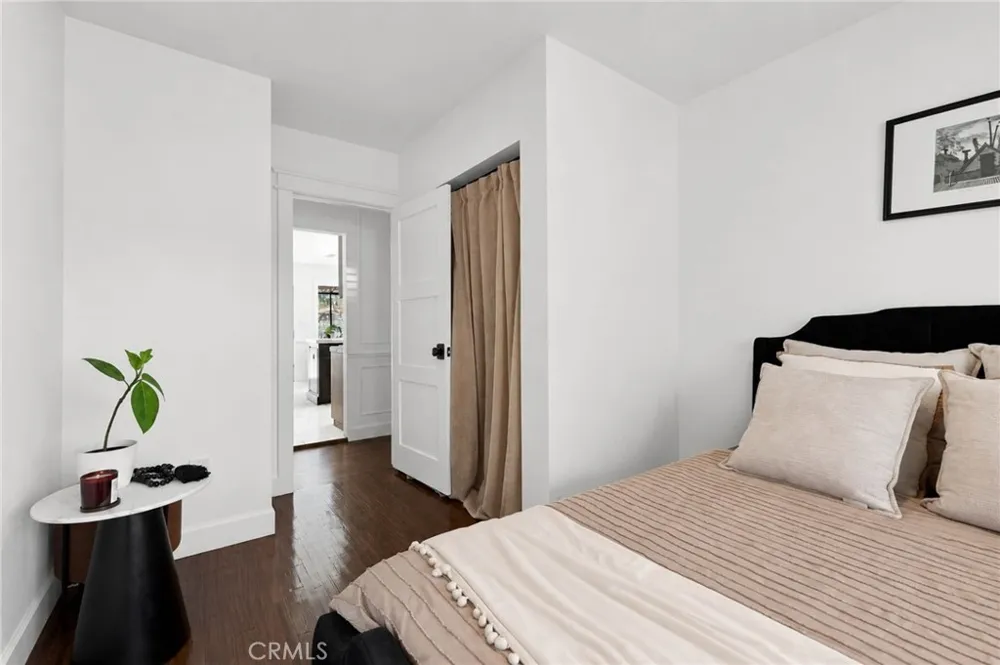 8337 Lennox Avenue Panorama City, CA 91402