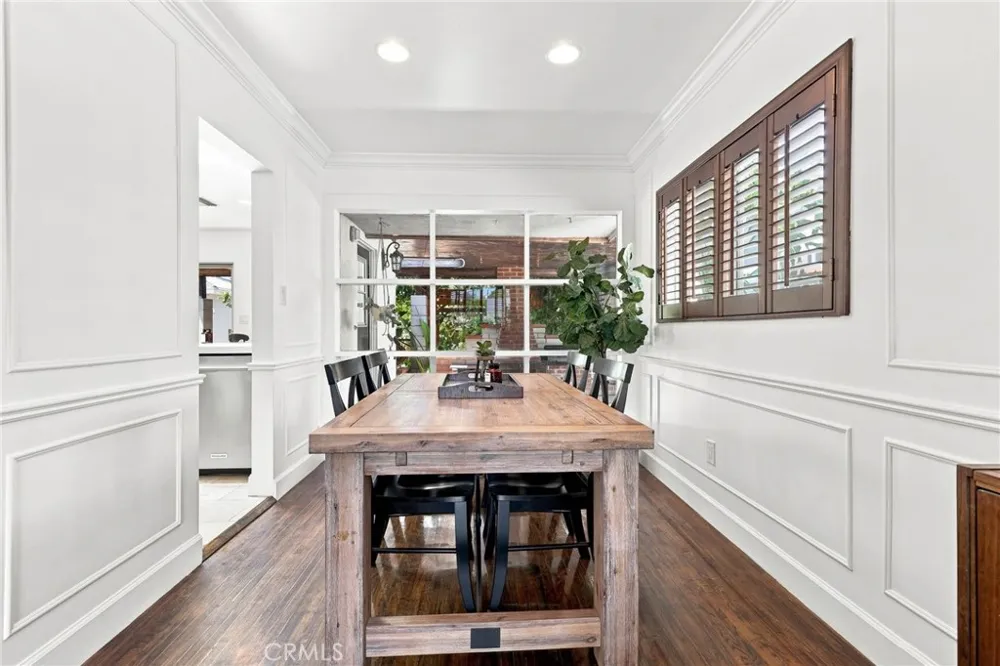 8337 Lennox Avenue Panorama City, CA 91402