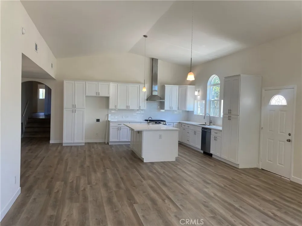 40335 Calle Maceta De Flores Green Valley, CA 91390