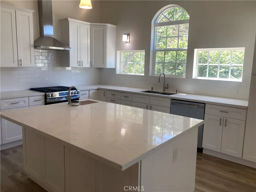 40335 Calle Maceta De Flores Green Valley, CA 91390