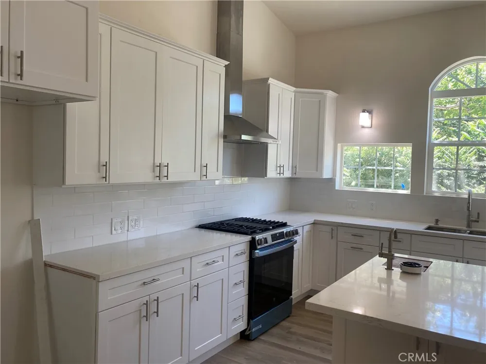 40335 Calle Maceta De Flores Green Valley, CA 91390