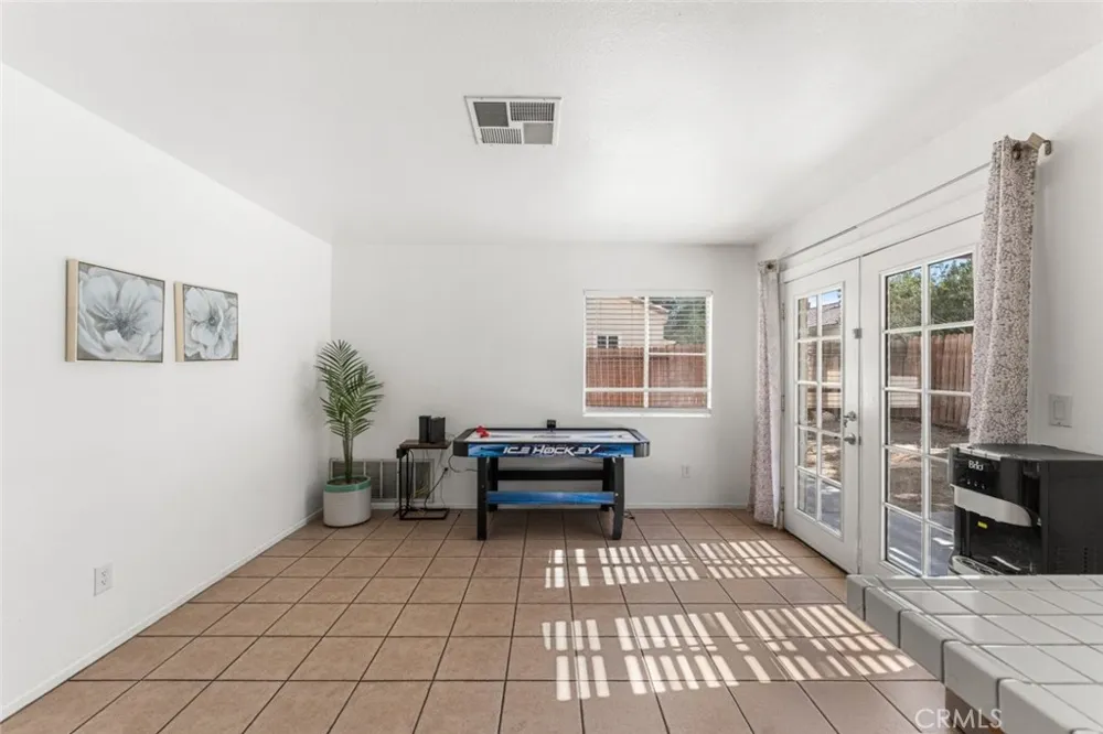 40201 La Cota Drive Palmdale, CA 93550