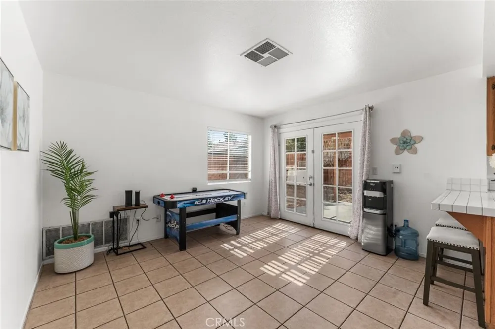 40201 La Cota Drive Palmdale, CA 93550