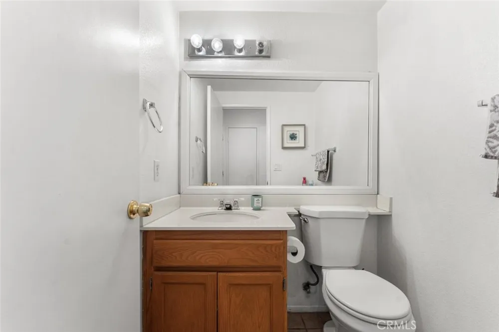40201 La Cota Drive Palmdale, CA 93550