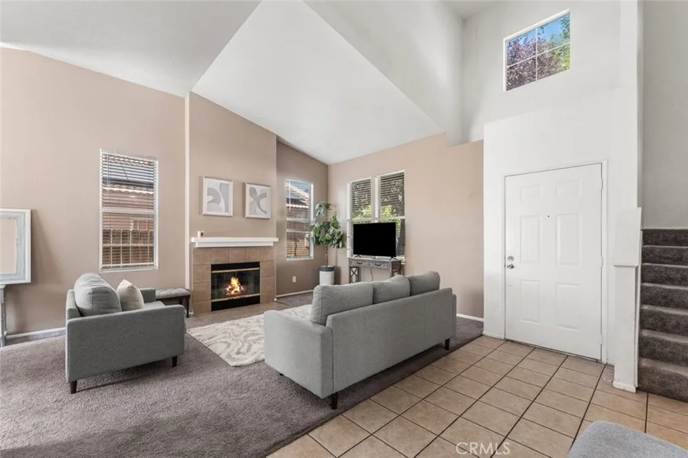 40201 La Cota Drive Palmdale, CA 93550