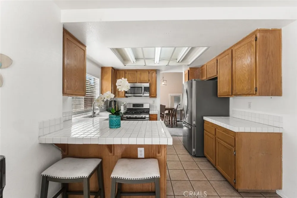 40201 La Cota Drive Palmdale, CA 93550