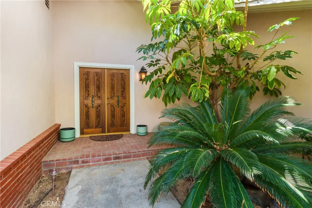 10730 Baton Rouge Avenue Porter Ranch, CA 91326