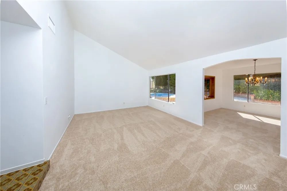 10730 Baton Rouge Avenue Porter Ranch, CA 91326