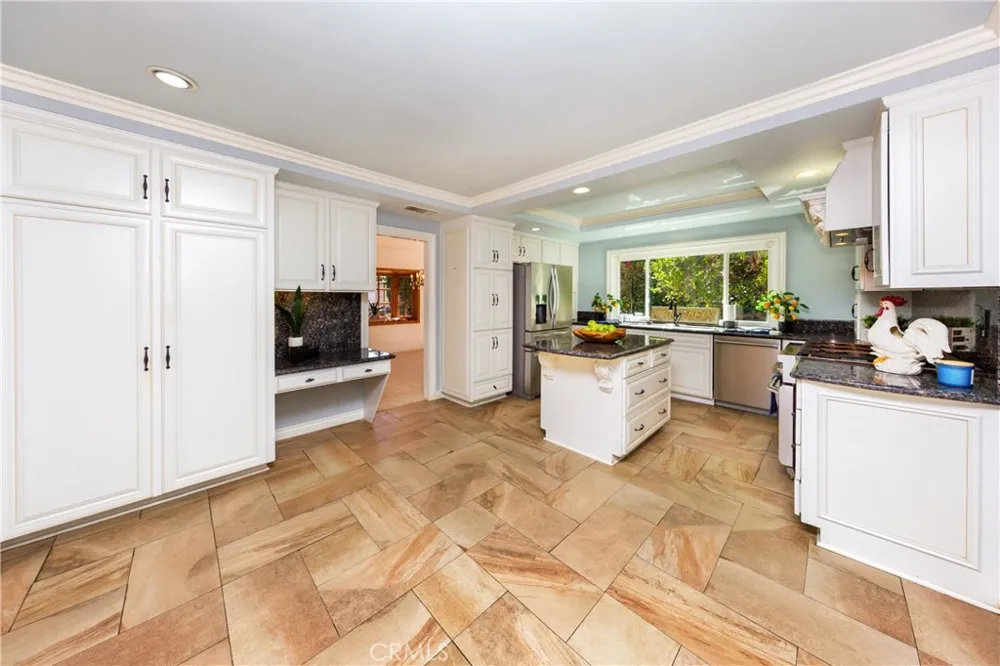 10730 Baton Rouge Avenue Porter Ranch, CA 91326