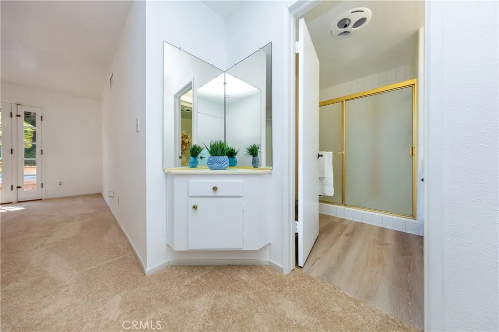 10730 Baton Rouge Avenue Porter Ranch, CA 91326