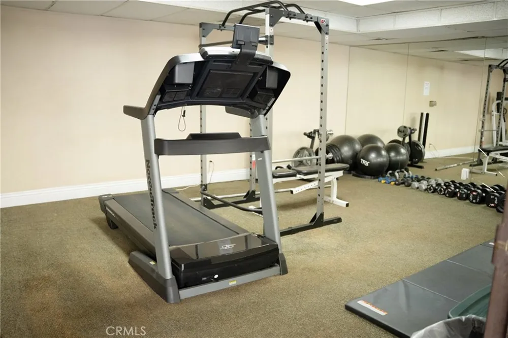 4128 Whitsett #101 Studio City, CA 91604