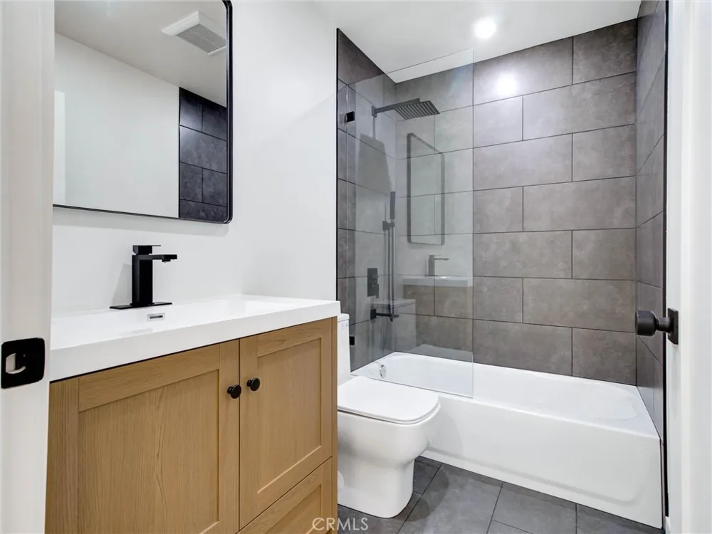 19604 Delight Street Canyon Country, CA 91351