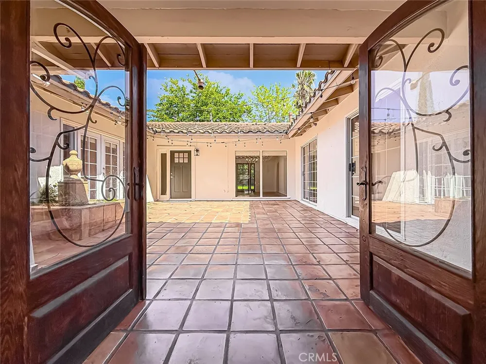 31735 Bainbrook Court Westlake Village, CA 91361