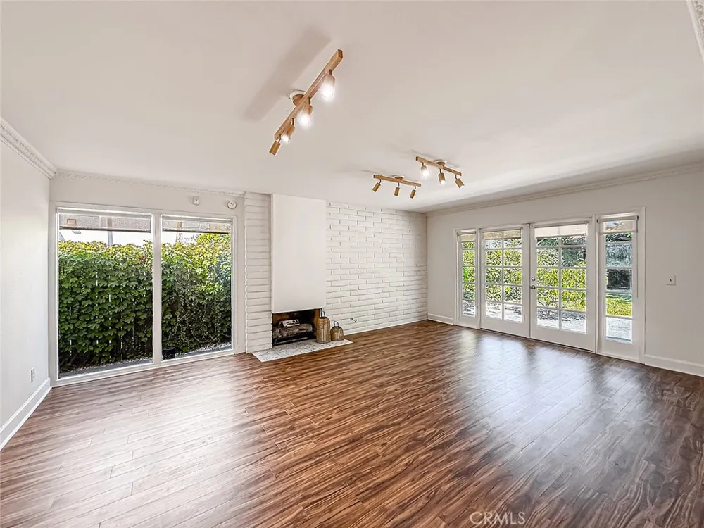 31735 Bainbrook Court Westlake Village, CA 91361